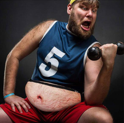 Den virale midjevesken «Big Belly» – en kreativ ølmagveske som simulerer tyverisikring