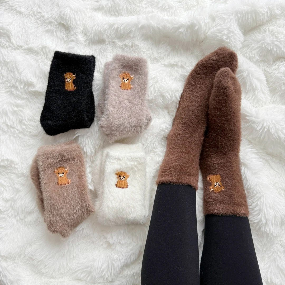 🧦Ultravarme for kalde dager🐮Fuzzy highland cow sokker