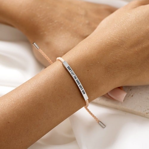 💖Inspirerende armbånd – En meningsfull påminnelse om å være sterk og holde ut
